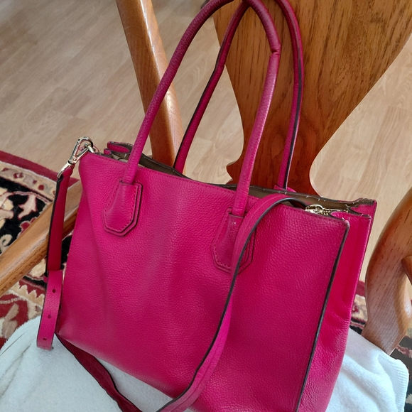 Michael Kors Handbags - Michael Kors Fuchsia Pebbled Leather Tote
